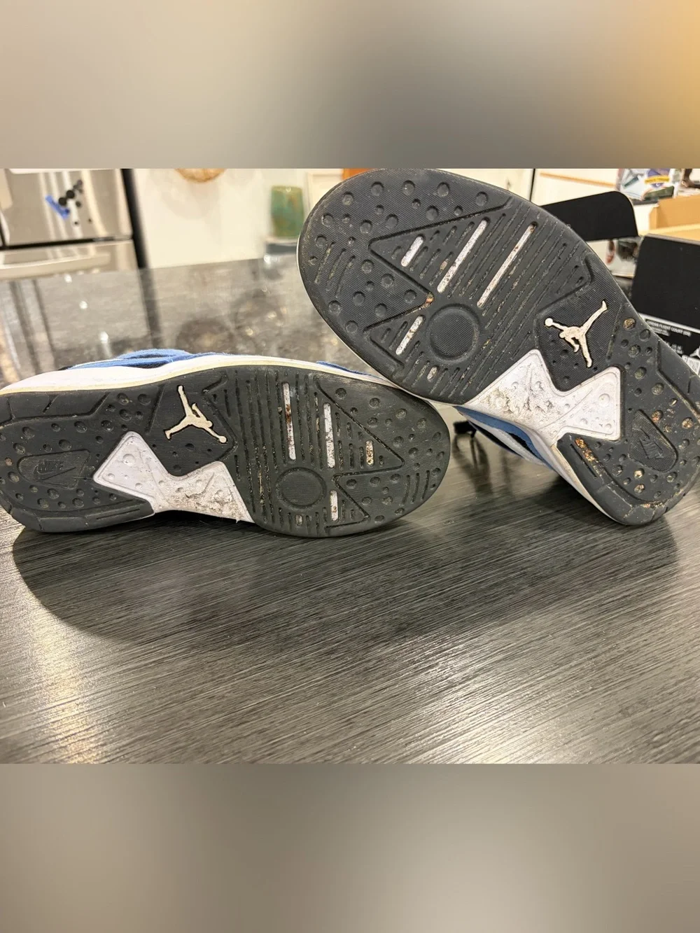 Jordan Kids flight court sneakers